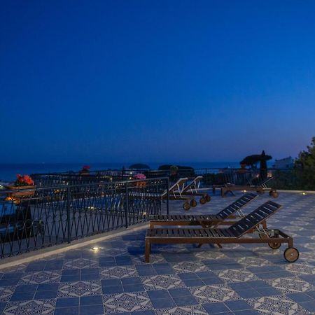 Bed and Breakfast Gli Archi Sul Mare à Gaète Extérieur photo