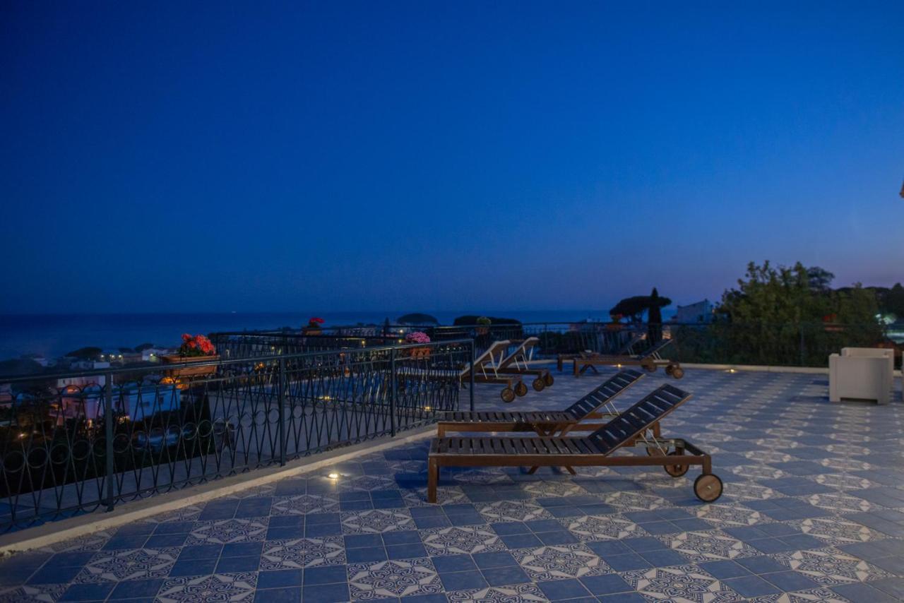 Bed and Breakfast Gli Archi Sul Mare à Gaète Extérieur photo