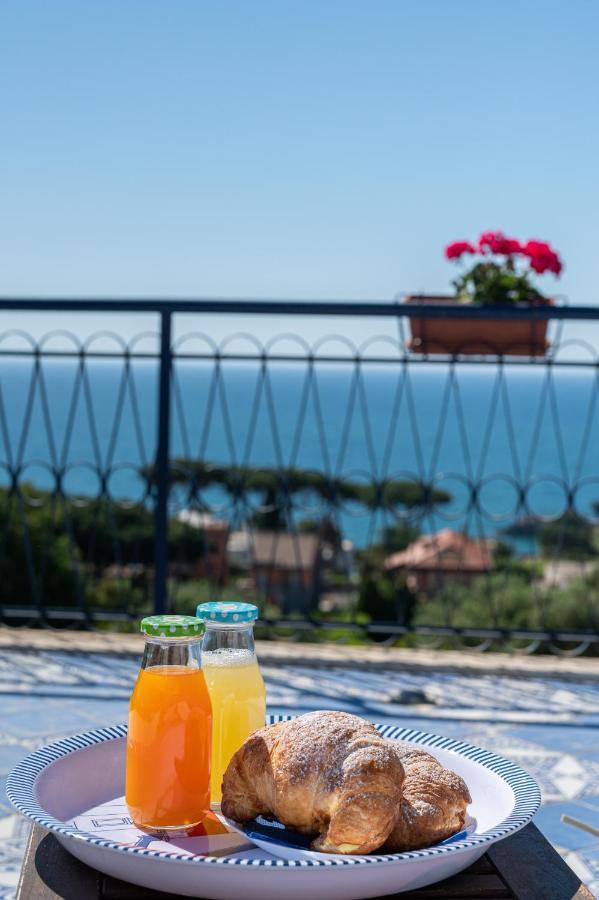 Bed and Breakfast Gli Archi Sul Mare à Gaète Extérieur photo