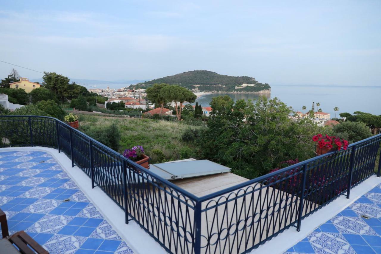 Bed and Breakfast Gli Archi Sul Mare à Gaète Extérieur photo