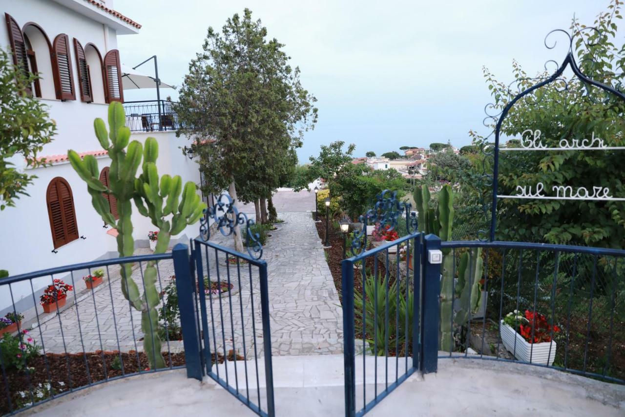 Bed and Breakfast Gli Archi Sul Mare à Gaète Extérieur photo